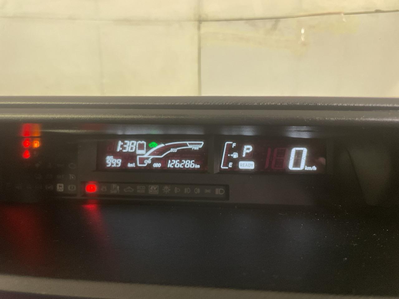 2015 Toyota Aqua Facelift Model S Hatchback REVERSING CAMERA + HEATED SEATS + PUSH START