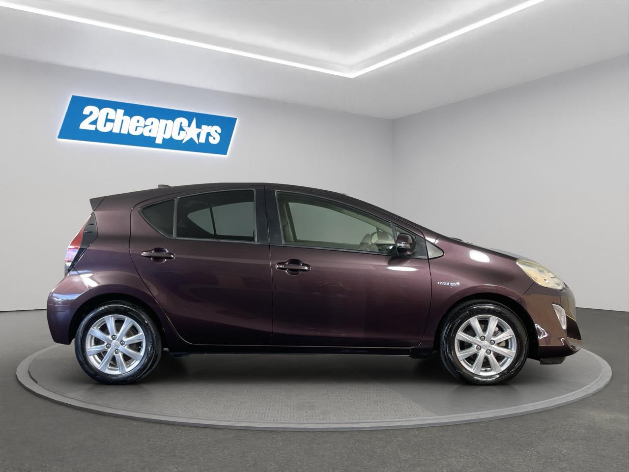 2015 Toyota Aqua Facelift Model S Hatchback REVERSING CAMERA + HEATED SEATS + PUSH START