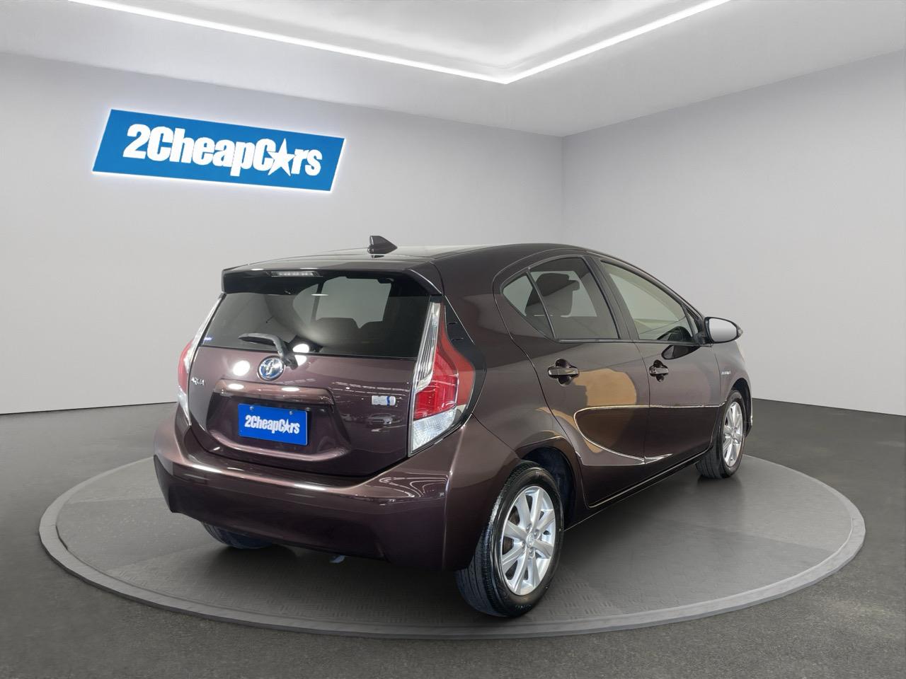 2015 Toyota Aqua Facelift Model S Hatchback REVERSING CAMERA + HEATED SEATS + PUSH START