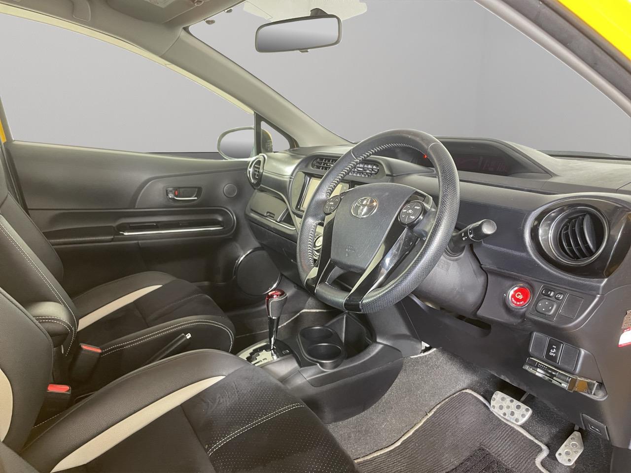 2014 Toyota Aqua G G's Hatchback REVERSING CAMERA + PUSH SRART + AUTO LIGHTS