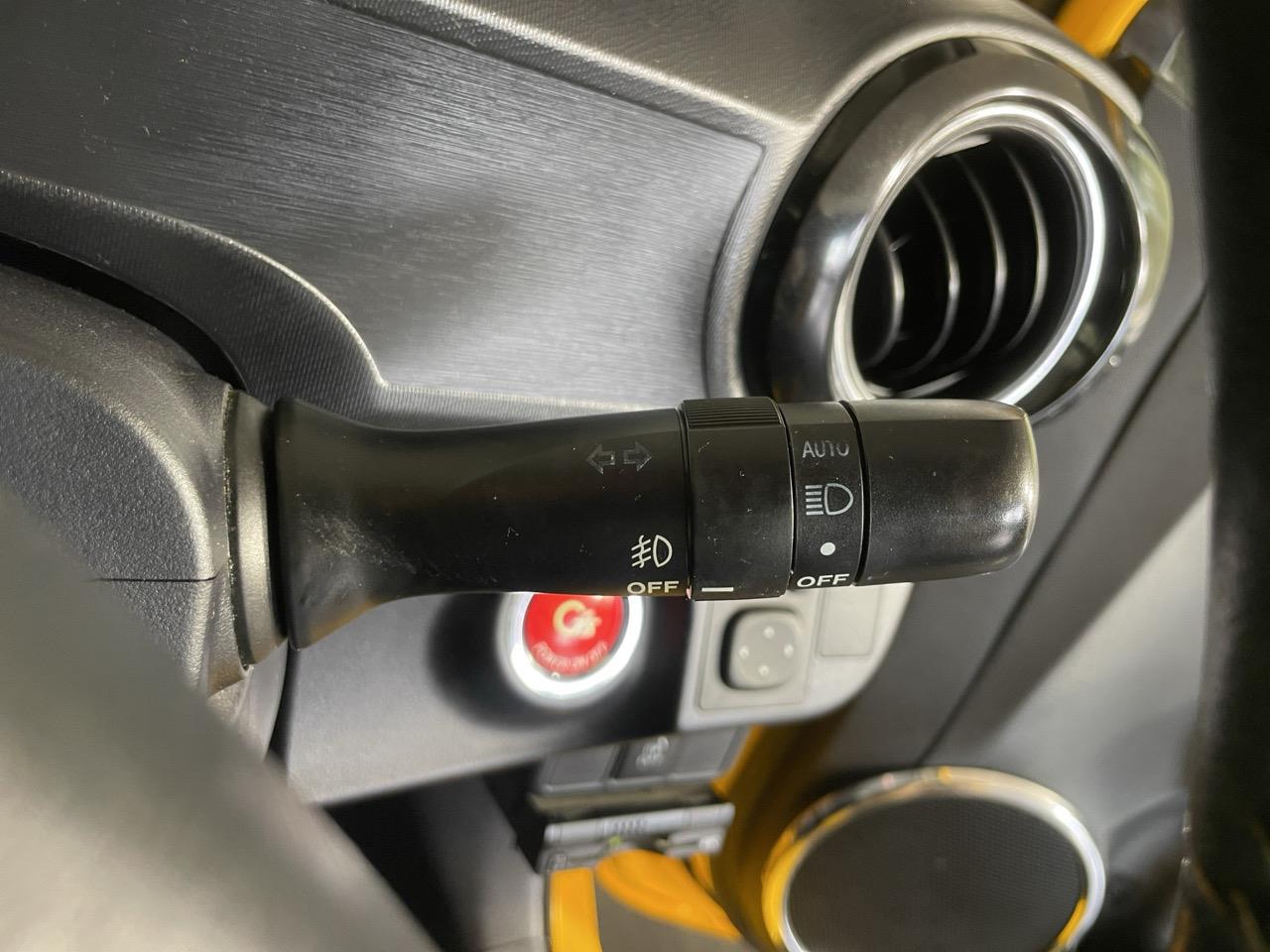 2014 Toyota Aqua G G's Hatchback REVERSING CAMERA + PUSH SRART + AUTO LIGHTS