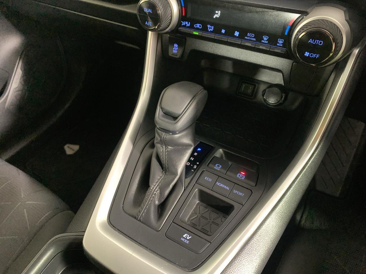 2020 Toyota RAV4 Hybrid X RV/SUV LOW KMS + CRUISE CONTROL + REVERSING CAMERA