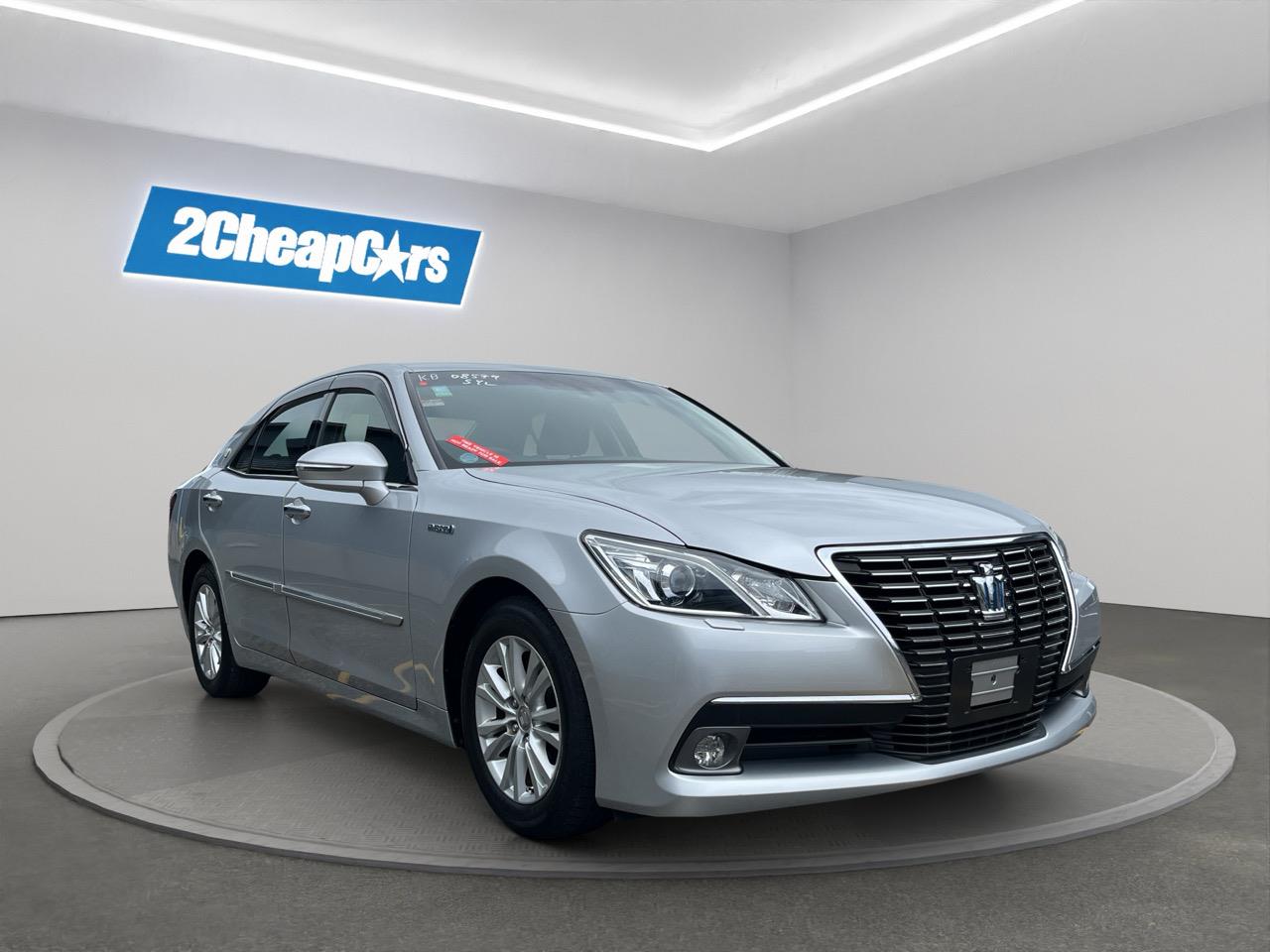 2013 Toyota Crown Hybrid Royal Saloon Sedan