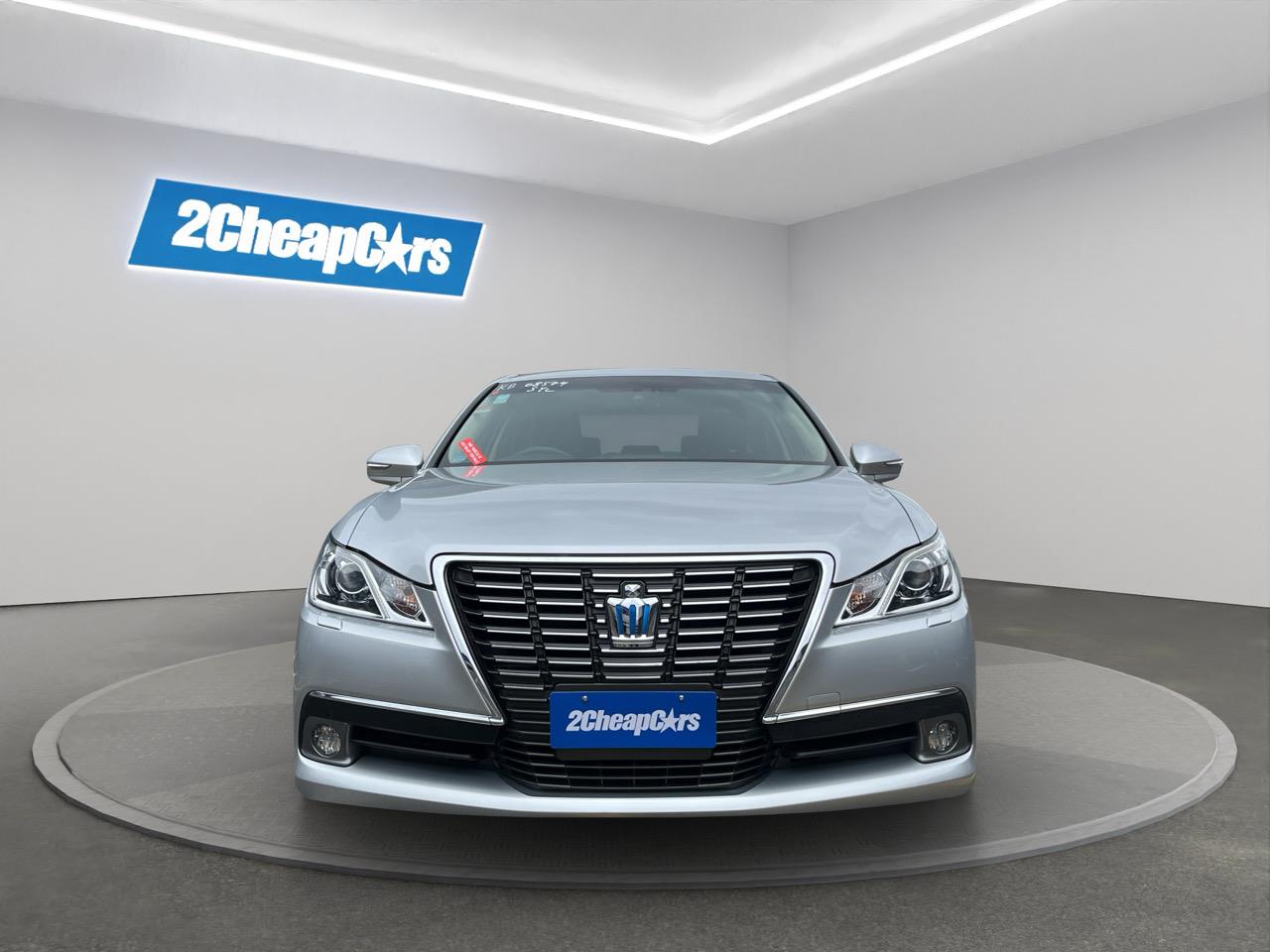 2013 Toyota Crown Hybrid Royal Saloon Sedan HYBRID LUXURY SEDAN + CRUISE CONTROL 