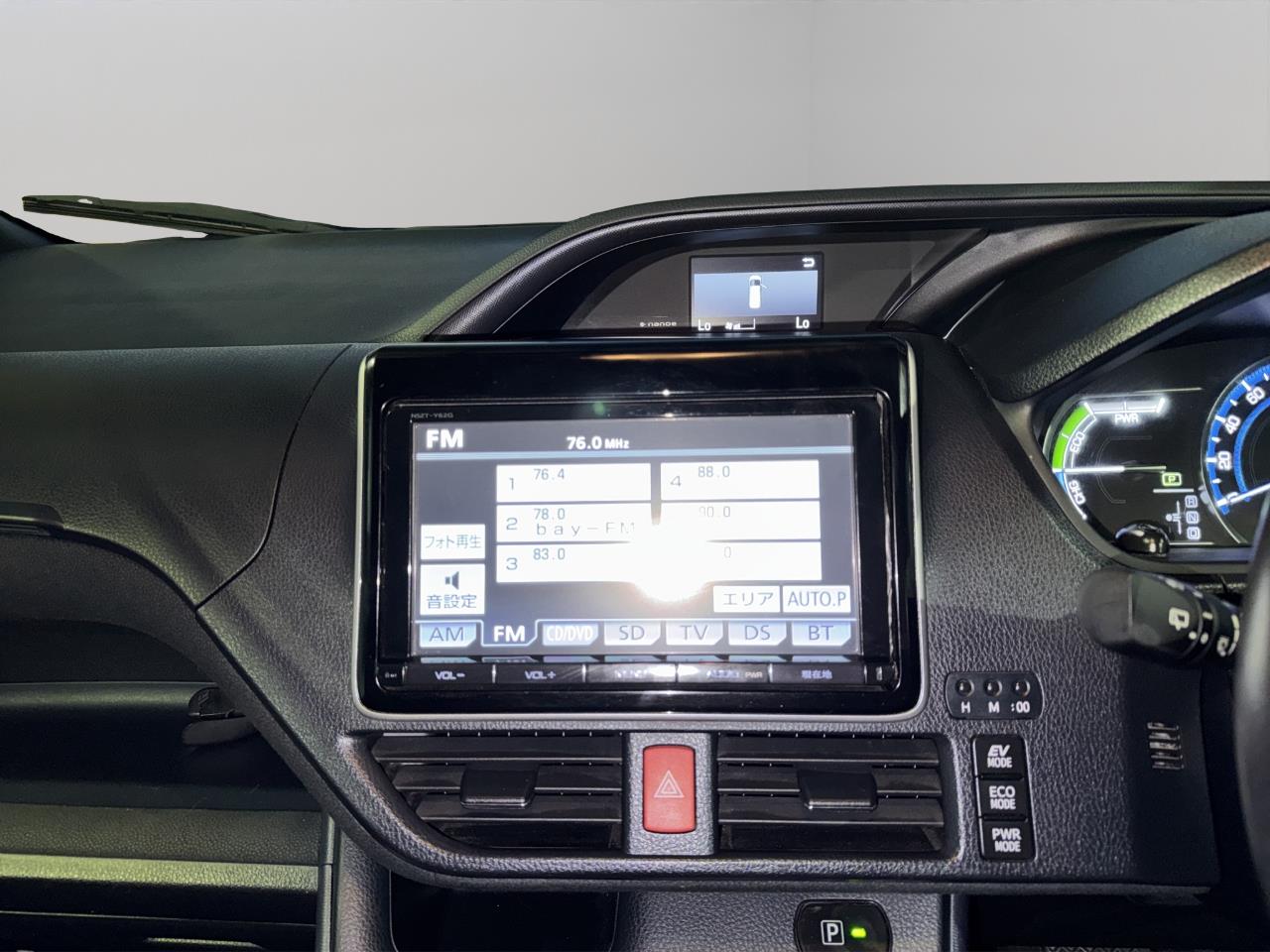 2014 Toyota Voxy HYBRID V People Mover POWER SLIDING DOOR + CRUISE CONTROL