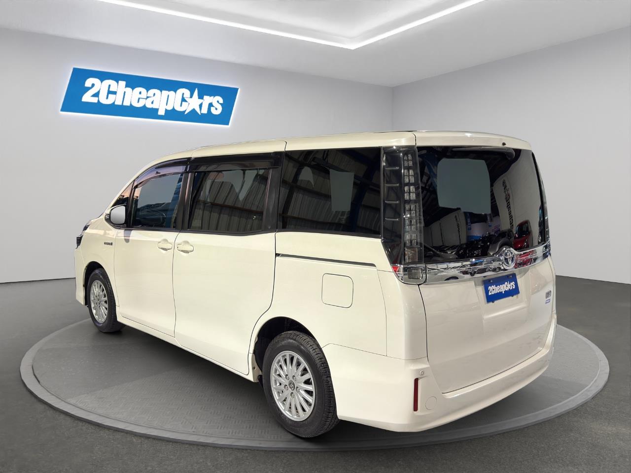 2014 Toyota Voxy HYBRID V People Mover POWER SLIDING DOOR + CRUISE CONTROL