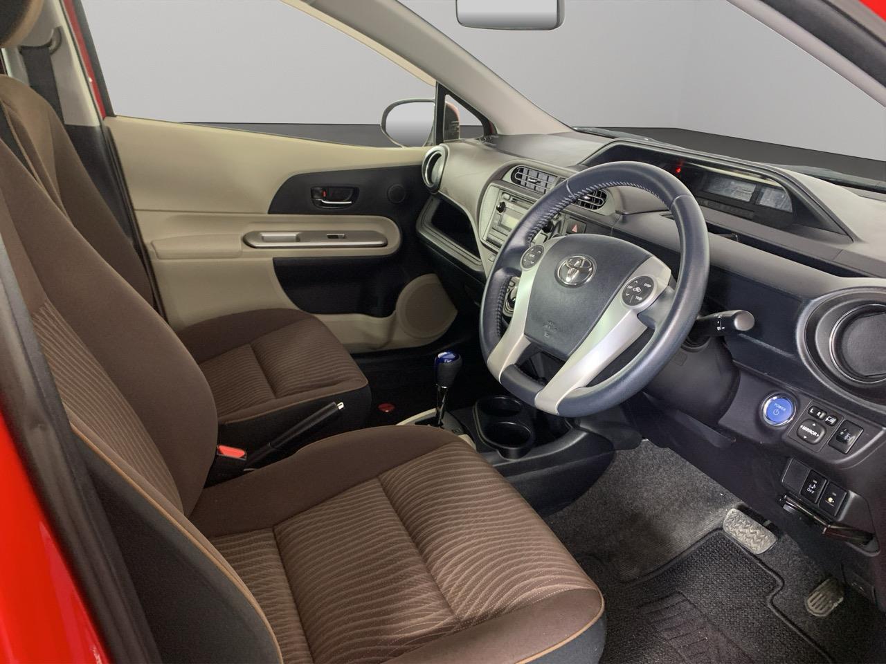 2013 Toyota Aqua G Hatchback PUSH BUTTON START + AUTO LIGHTS