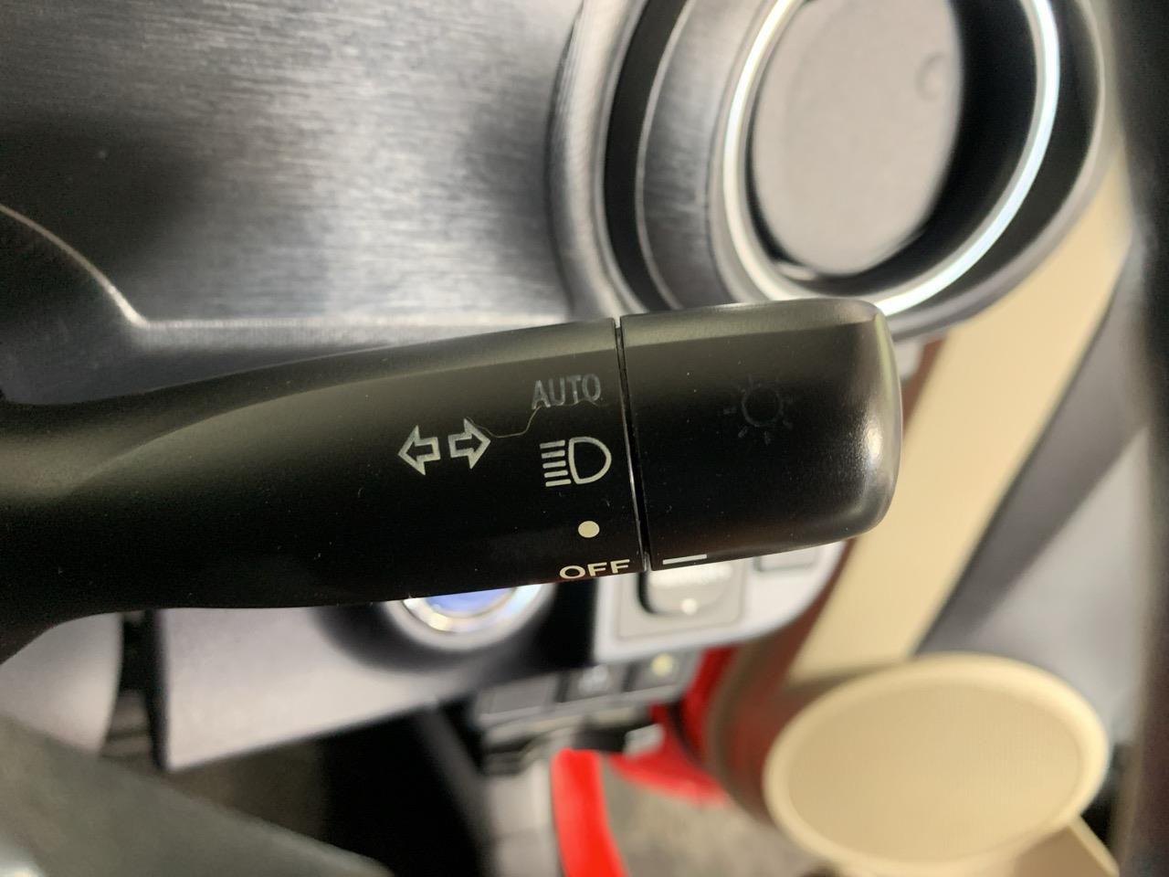 2013 Toyota Aqua G Hatchback PUSH BUTTON START + AUTO LIGHTS