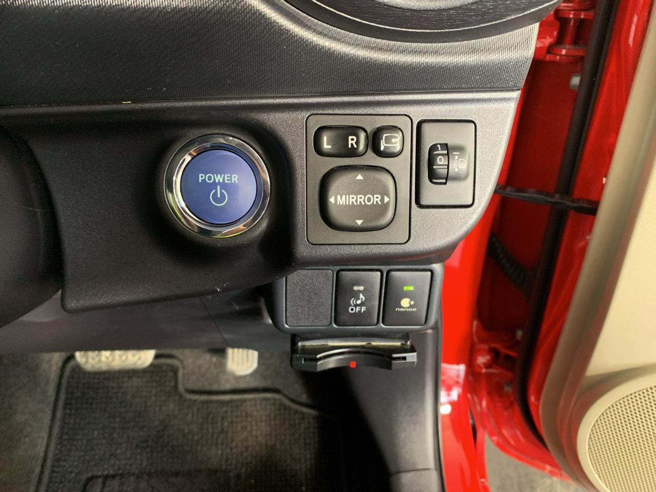 2013 Toyota Aqua G Hatchback PUSH BUTTON START + AUTO LIGHTS