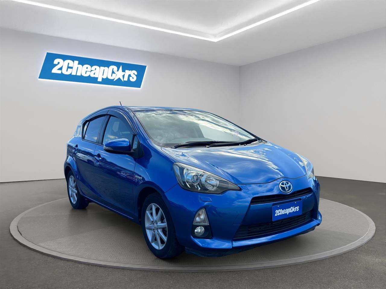 2013 Toyota Aqua S Hybrid