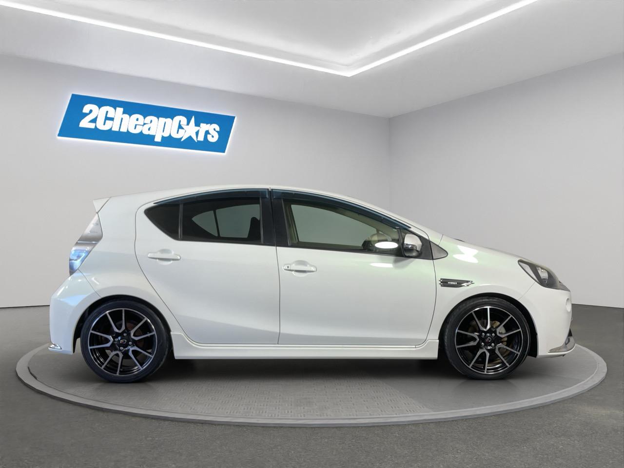 2014 Toyota Aqua Hybrid Gs Hatchback REVERSING CAMERA + AUTO LIGHTS + PUSH START