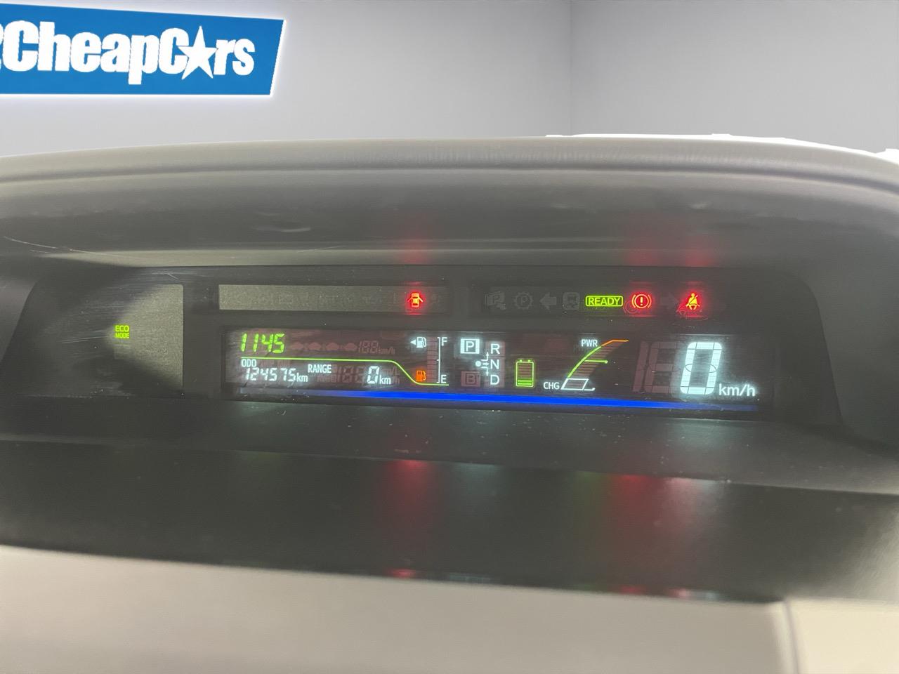 2013 Toyota Prius Alpha S Station Wagon AUTO LIGHTS + PUSH START + GREAT SPACE