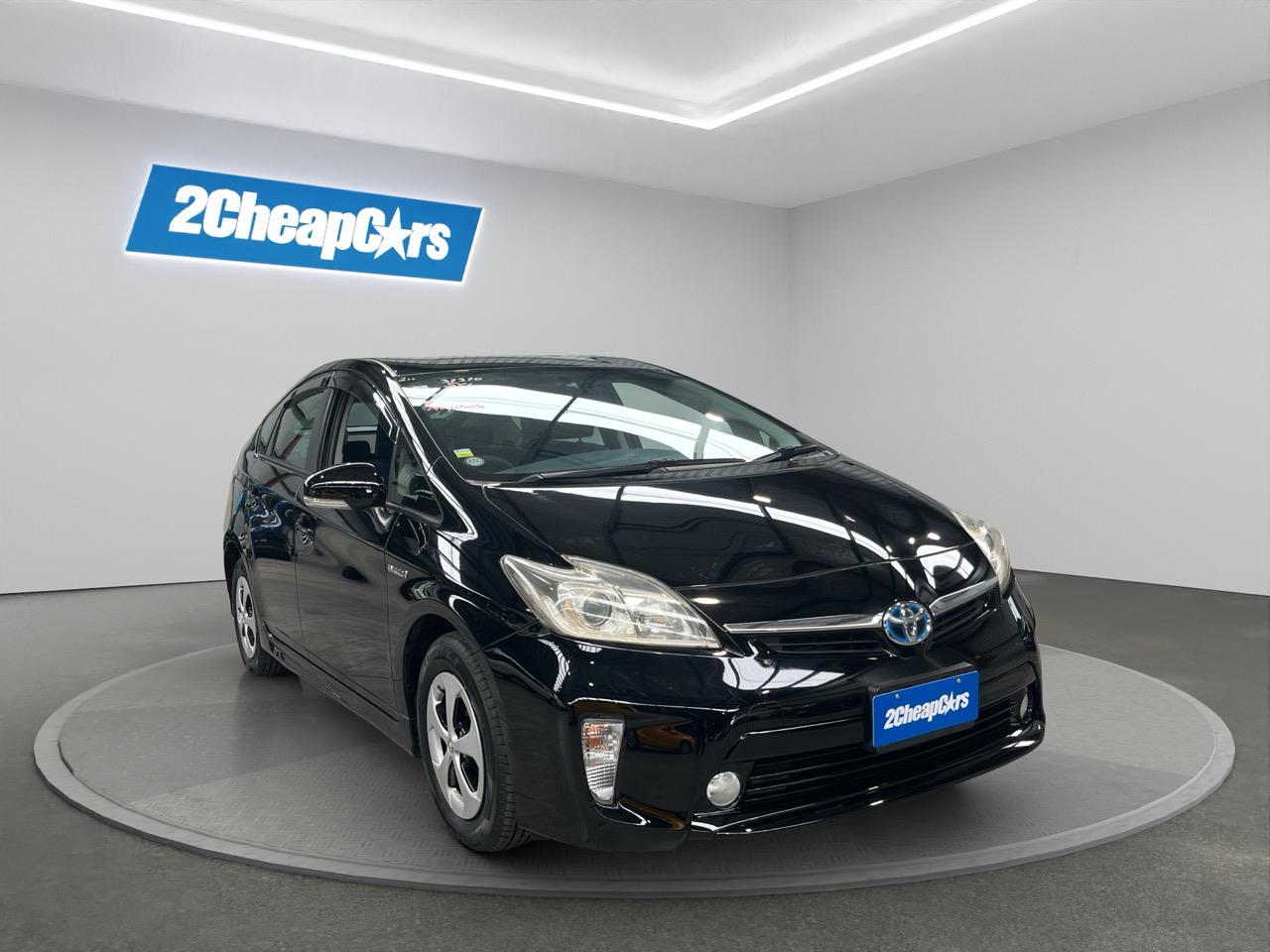 2013 Toyota Prius S Hatchback PUSH BUTTON START + REVERSING CAMERA + AUTO LIGHTS