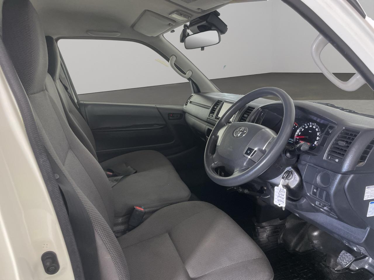 2018 Toyota Hiace Regius 2.8L Diesel Van LOW KM + REVERSING CAMERA + GREAT SPACE