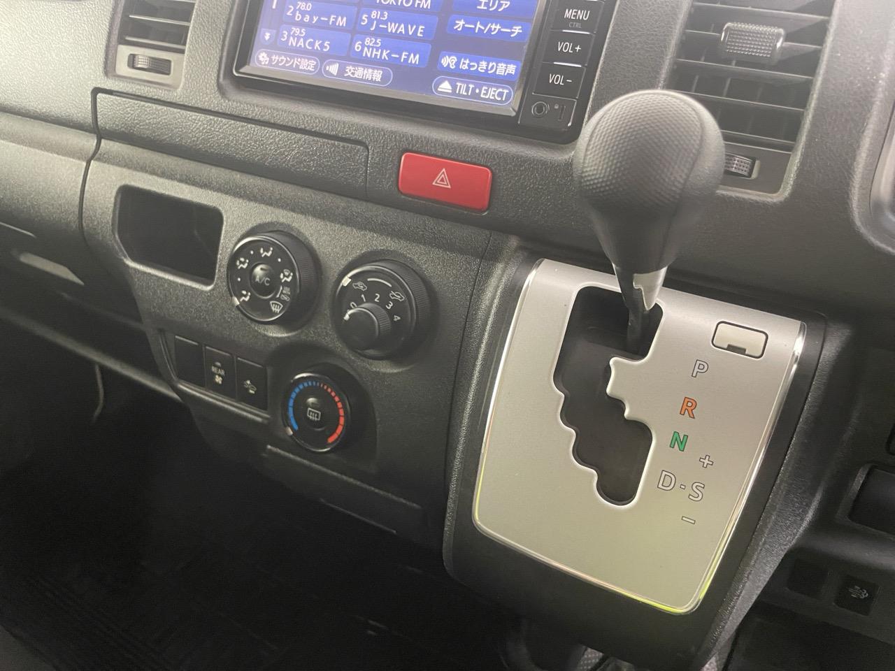 2018 Toyota Hiace Regius 2.8L Diesel Van LOW KM + REVERSING CAMERA + GREAT SPACE