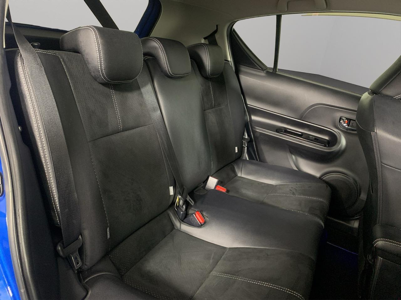 2015 Toyota Aqua G G's Hatchback CRUISE CONTROL + HEATED SEATS + REVERSING CAMERA