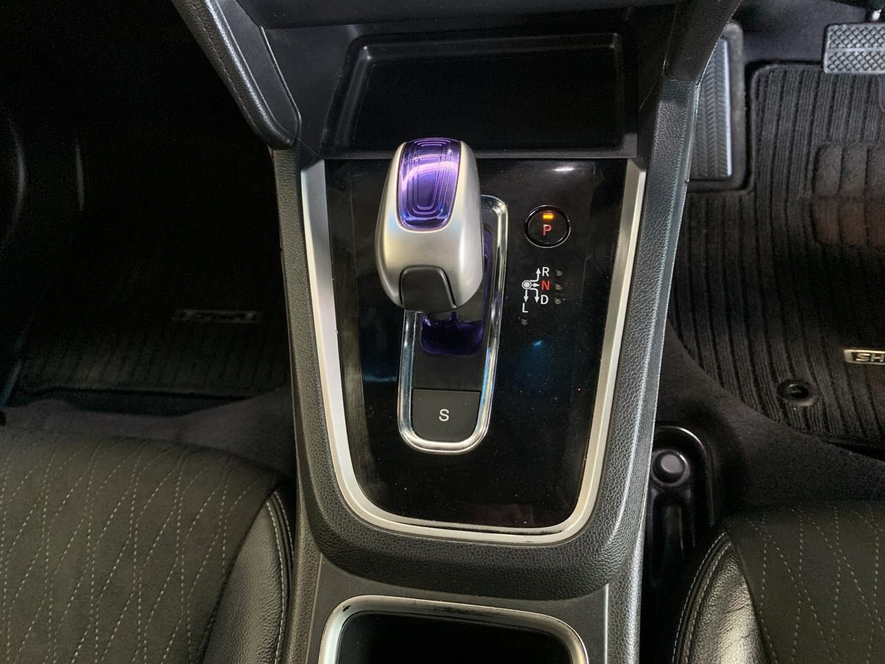 2015 Honda SHUTTLE HYBRID Z STYLE EDITION Station Wagon CRUISE CONTROL + HEATED SEATS + AUTO LIGHTS