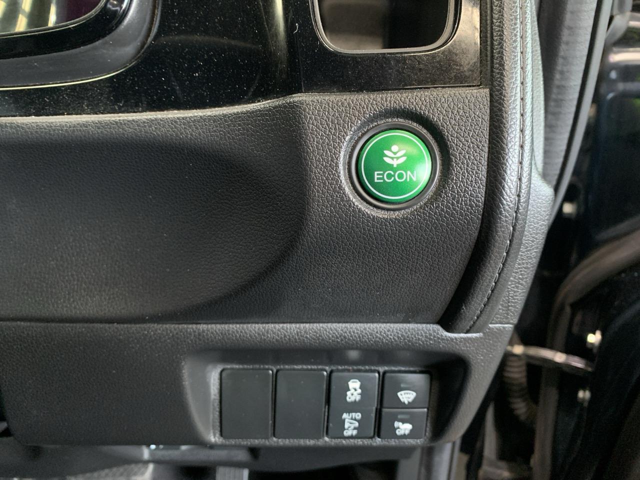 2015 Honda SHUTTLE HYBRID Z STYLE EDITION Station Wagon CRUISE CONTROL + HEATED SEATS + AUTO LIGHTS