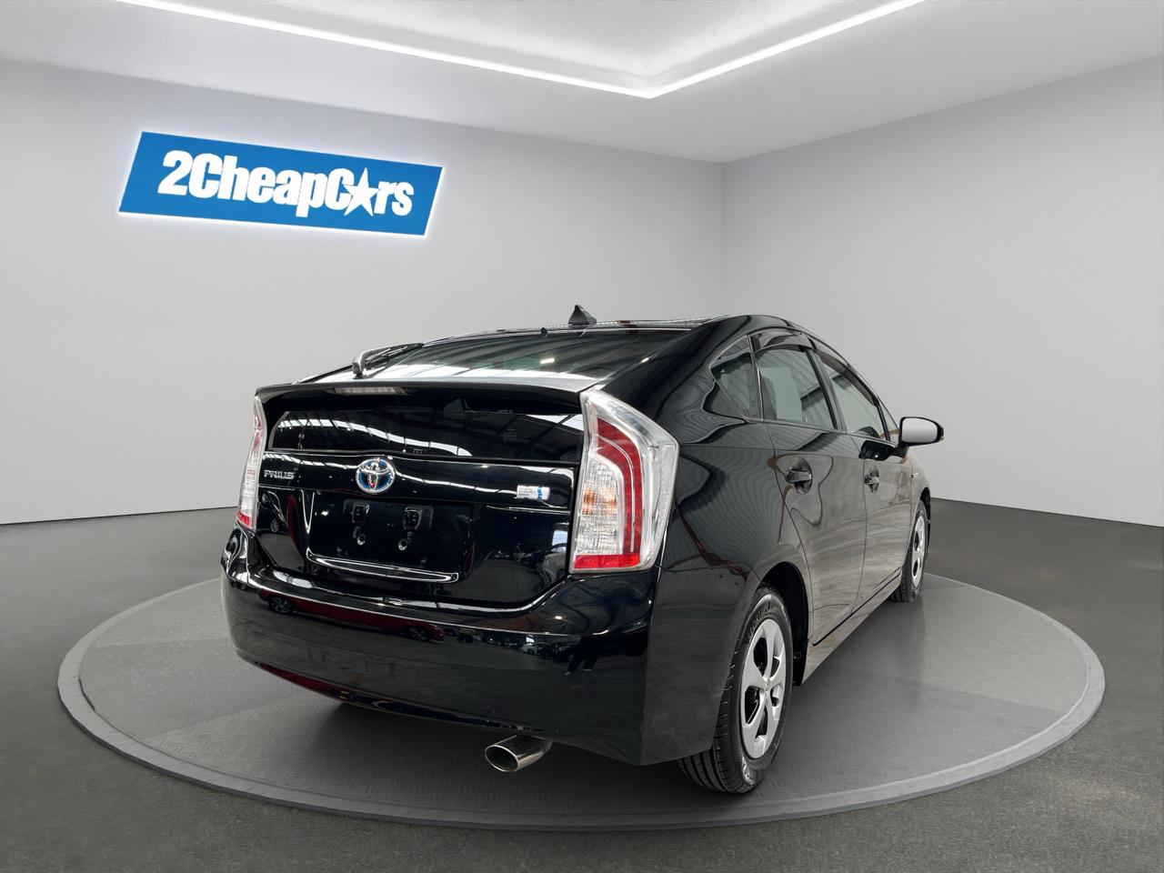 2013 Toyota Prius G Hatchback SEE US FOR FINANCE! BUY NOW PAY IN 6 MONTHS!*