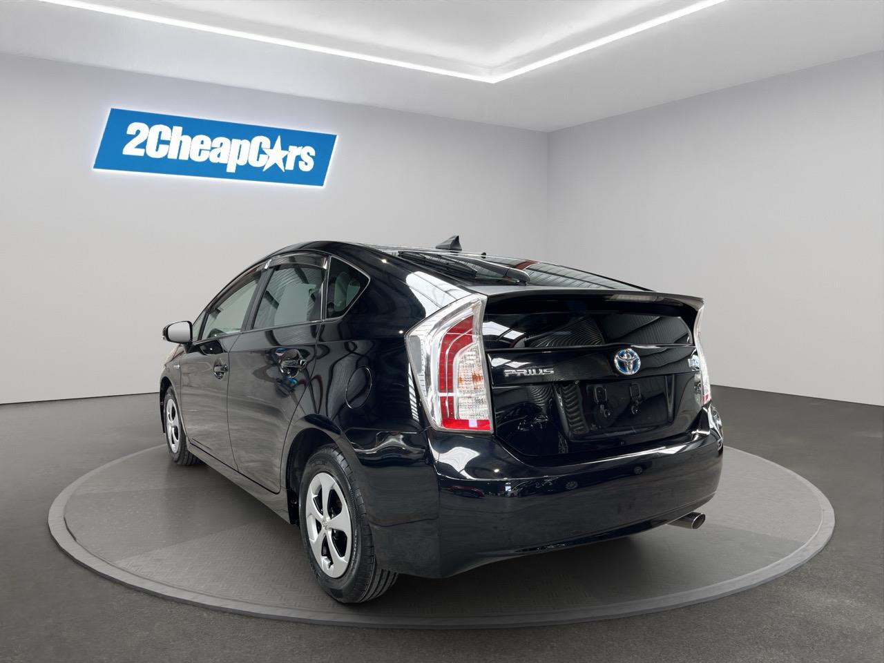 2013 Toyota Prius G Hatchback SEE US FOR FINANCE! BUY NOW PAY IN 6 MONTHS!*