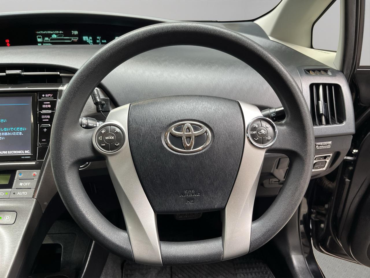2013 Toyota Prius G Hatchback SEE US FOR FINANCE! BUY NOW PAY IN 6 MONTHS!*