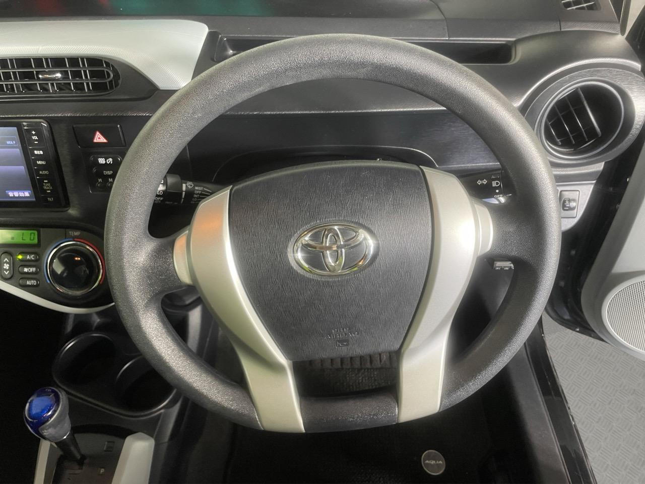 2013 Toyota Aqua S Hatchback AUTO LIGHTS + PUSH BUTTON START