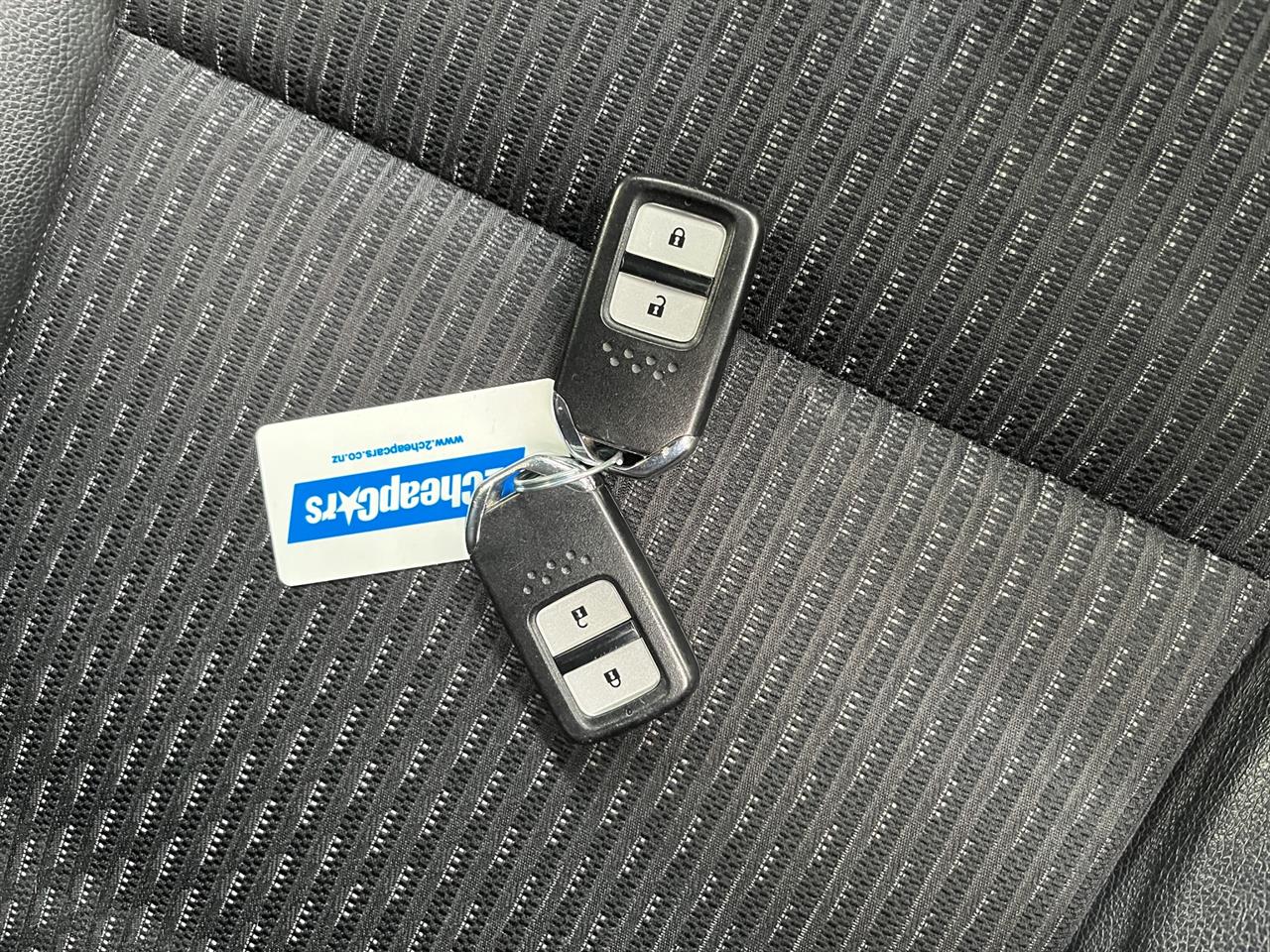 2015 Honda Fit Jazz Hybrid New Shape Hatchback SMART KEY + REVERSING CAMERA + CRUISE CONTROL