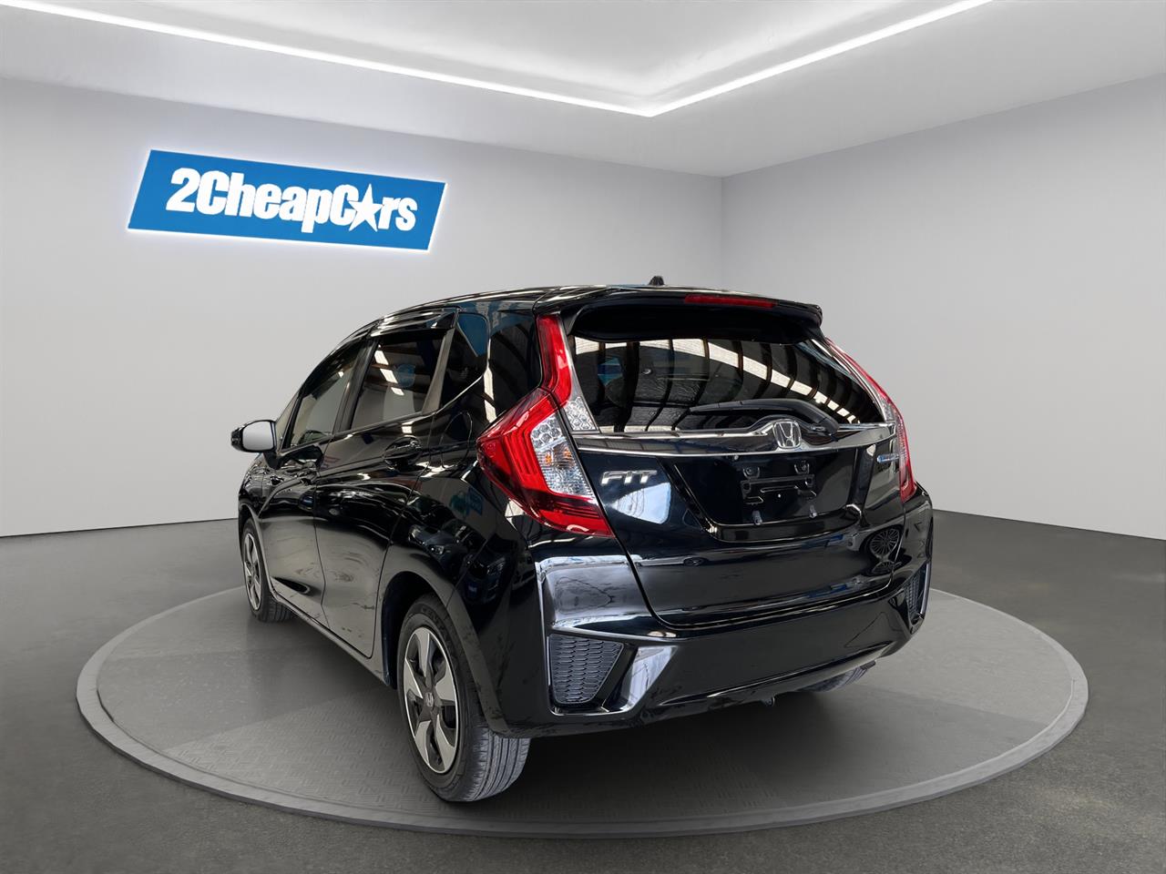 2015 Honda Fit Jazz Hybrid New Shape Hatchback SMART KEY + REVERSING CAMERA + CRUISE CONTROL