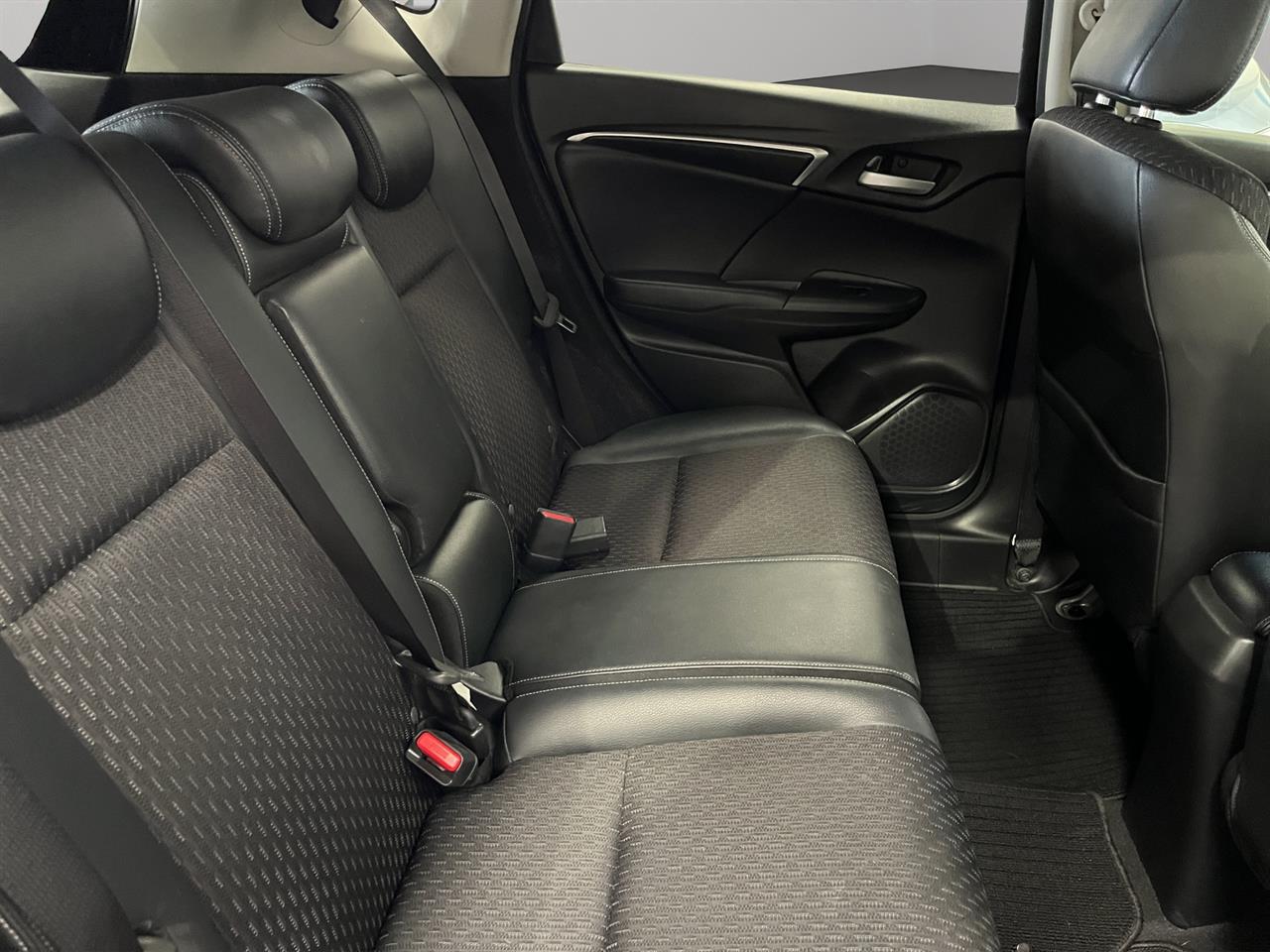 2015 Honda Fit Jazz Hybrid New Shape Hatchback SMART KEY + REVERSING CAMERA + CRUISE CONTROL