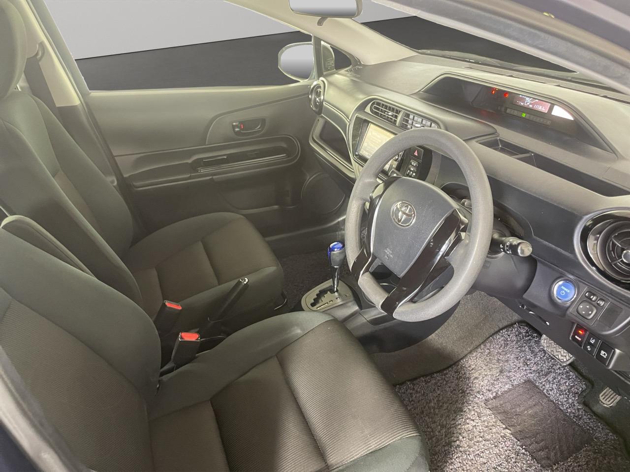 2017 Toyota Aqua Facelift Model S Hatchback REVERSING CAMERA + AUTO LIGHTS + PUSH BUTTON START