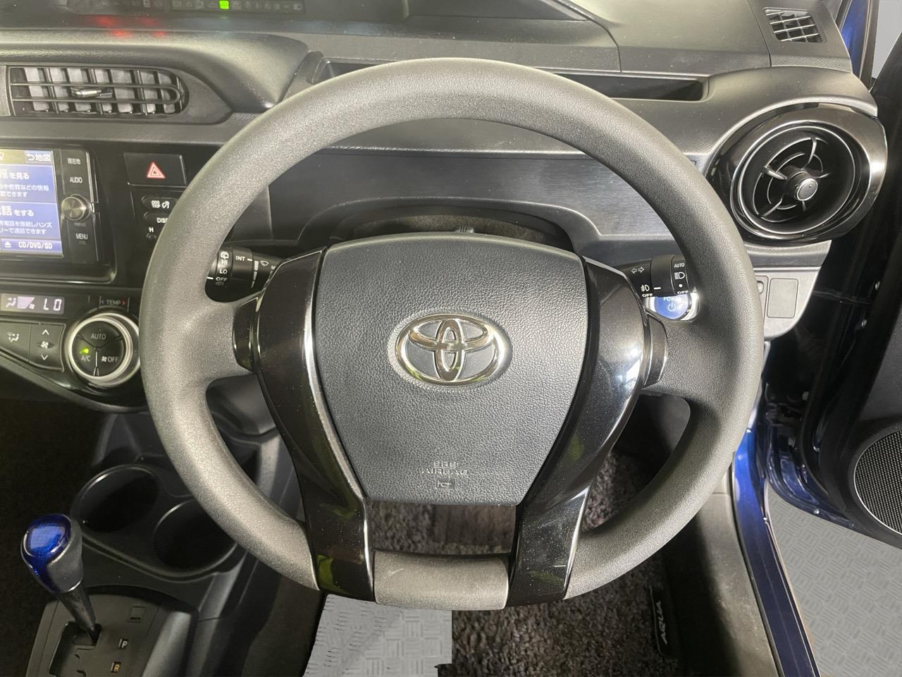 2017 Toyota Aqua Facelift Model S Hatchback REVERSING CAMERA + AUTO LIGHTS + PUSH BUTTON START