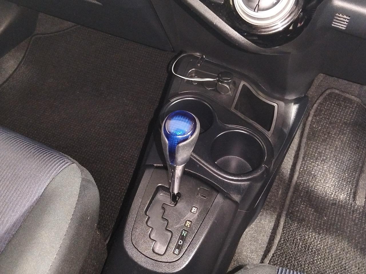 2015 Toyota Aqua Facelift Model S Hatchback REVERSING CAMERA + PUSH BUTTON START + AUTO LIGHTS