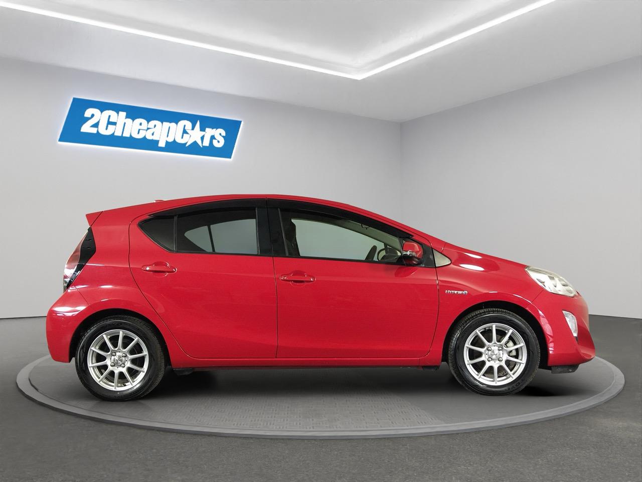 2015 Toyota Aqua Facelift Model S Hatchback REVERSING CAMERA + PUSH BUTTON START + AUTO LIGHTS