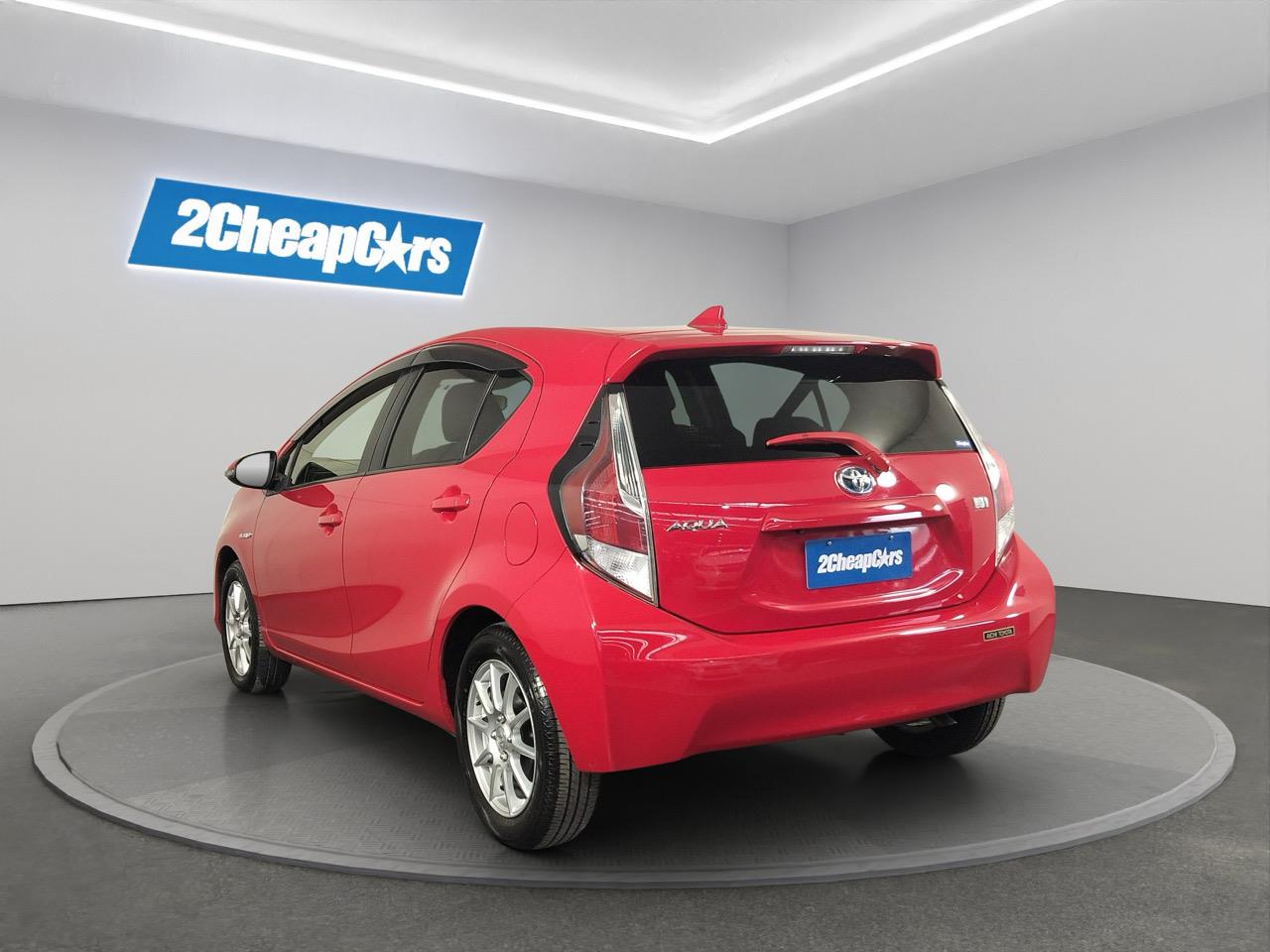 2015 Toyota Aqua Facelift Model S Hatchback REVERSING CAMERA + PUSH BUTTON START + AUTO LIGHTS