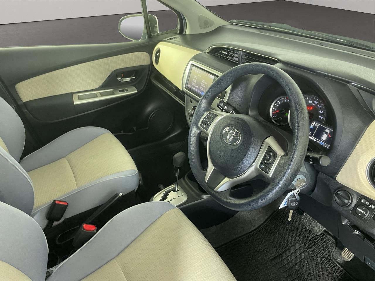 2016 Toyota Vitz Yaris F Hatchback LOW KMS + REVERSING CAMERA + AUTO LIGHTS