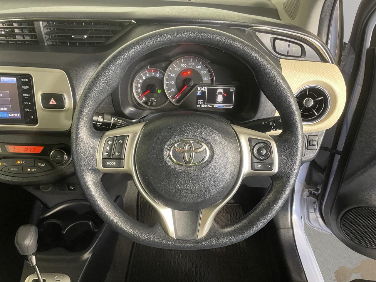 2016 Toyota Vitz Yaris F Hatchback LOW KMS + REVERSING CAMERA + AUTO LIGHTS