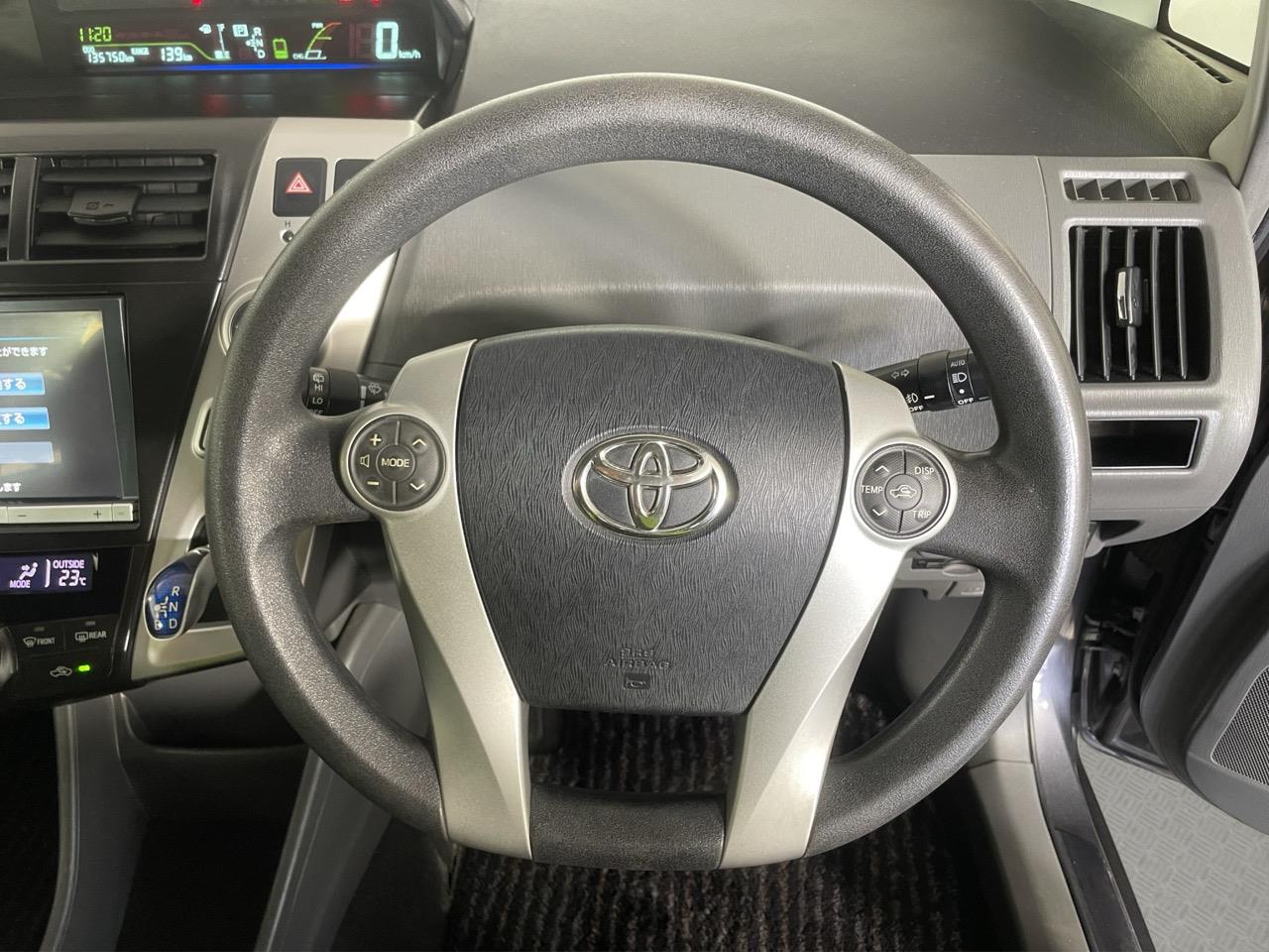 2013 Toyota Prius Alpha S Touring Selection Station Wagon REVERSING CAMERA + AUTO LIGHTS + PUSH BUTTON START