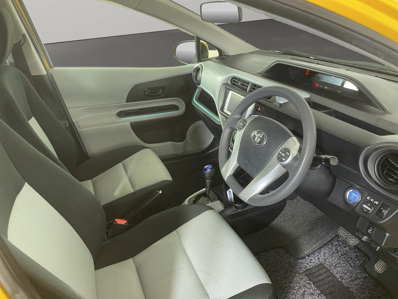 2012 Toyota Aqua S Hatchback REVERSING CAMERA + AUTO LIGHTS + PUSH START