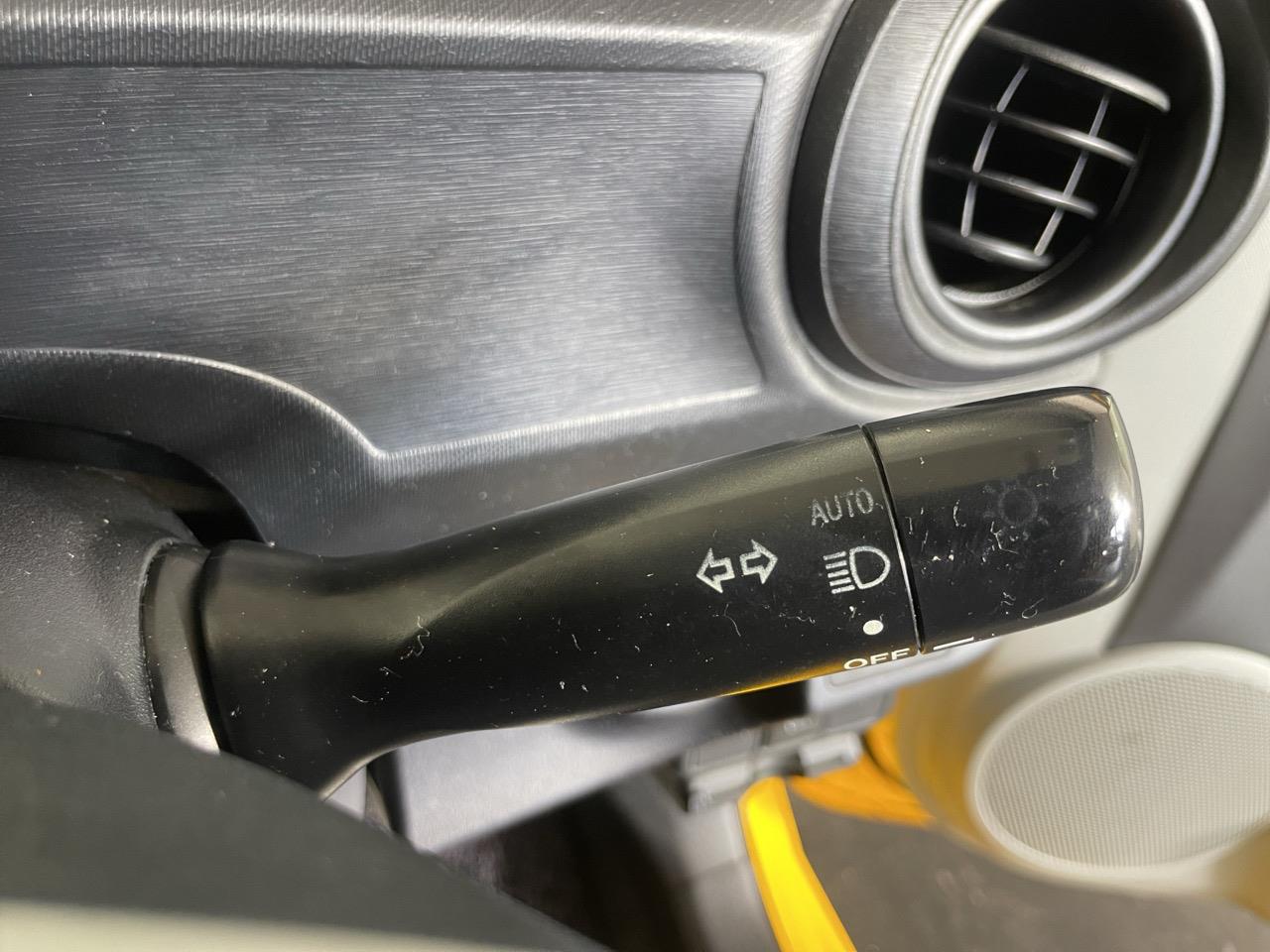 2012 Toyota Aqua S Hatchback REVERSING CAMERA + AUTO LIGHTS + PUSH START