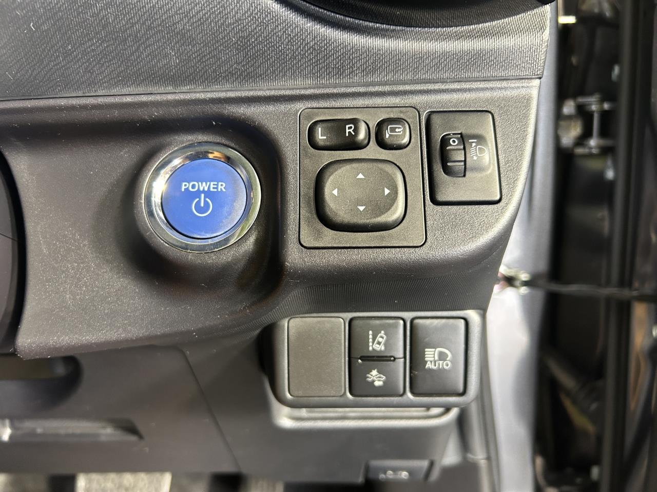 2019 Toyota Aqua New Shape S Hatchback SMART KEY + REVERSING CAMERA + AUTO LIGHTS