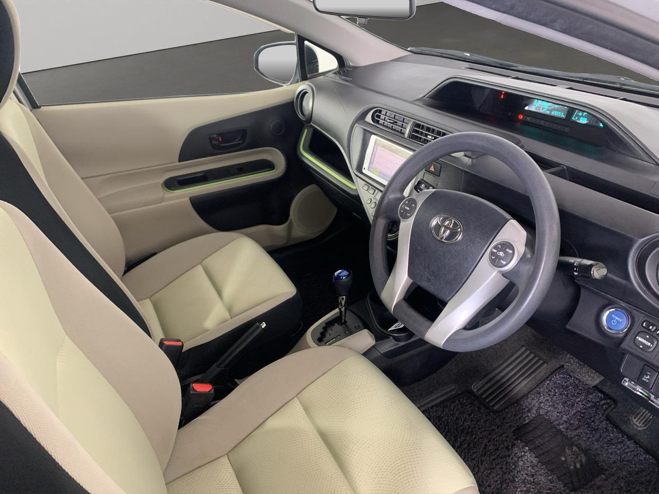 2013 Toyota Aqua G Hatchback REVERSING CAMERA + PUSH BUTTON START + AUTO LIGHTS