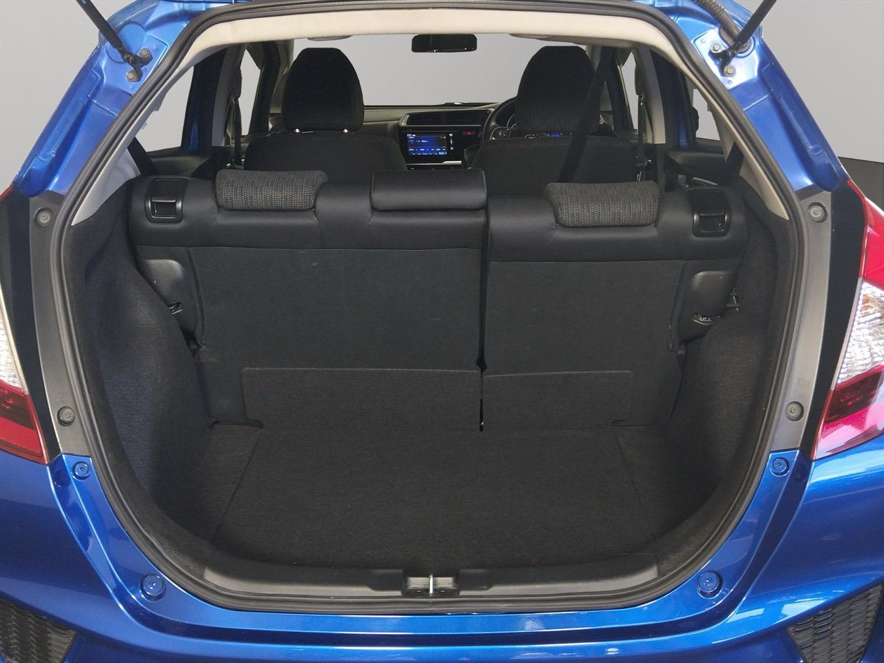 2014 Honda Fit Jazz New Shape Hatchback LOW KMS + REVERSING CAMERA + SMART KEY