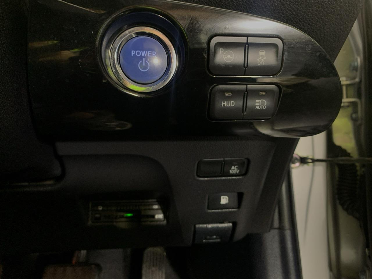 2016 Toyota Prius New Shape A Hatchback CRUISE CONTROL + REVERSING CAMERA + SUNROOF