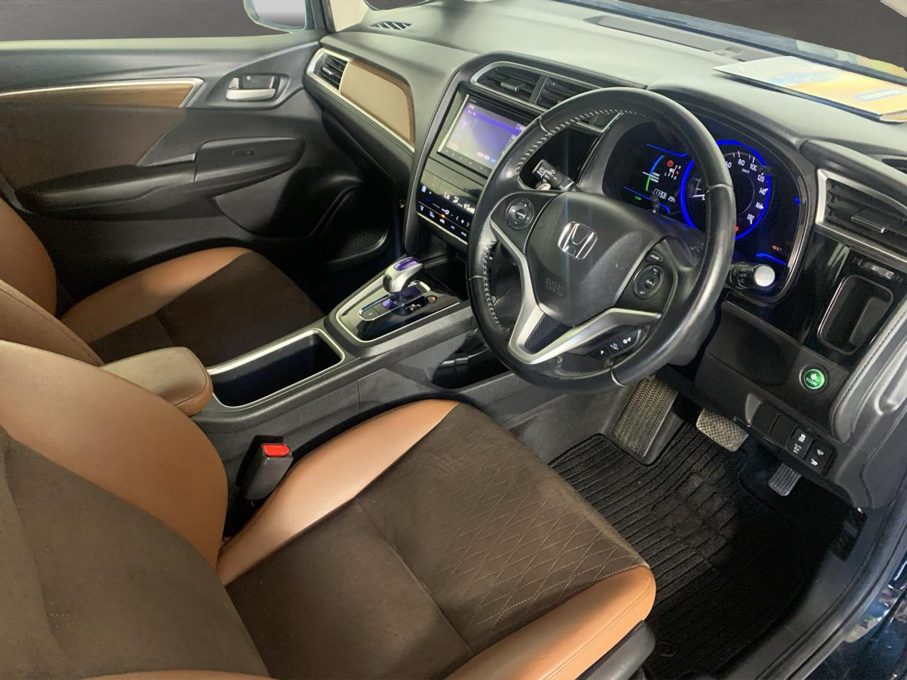 2015 Honda SHUTTLE HYBRID Z STYLE EDITION Station Wagon CRUISE CONTROL + HEATED SEATS