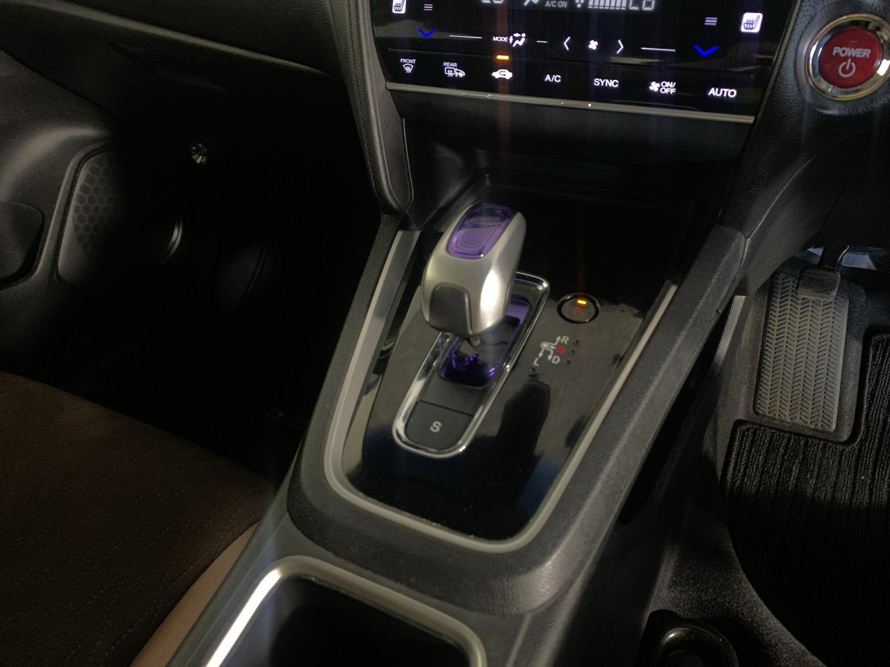 2015 Honda SHUTTLE HYBRID Z STYLE EDITION Station Wagon CRUISE CONTROL + HEATED SEATS