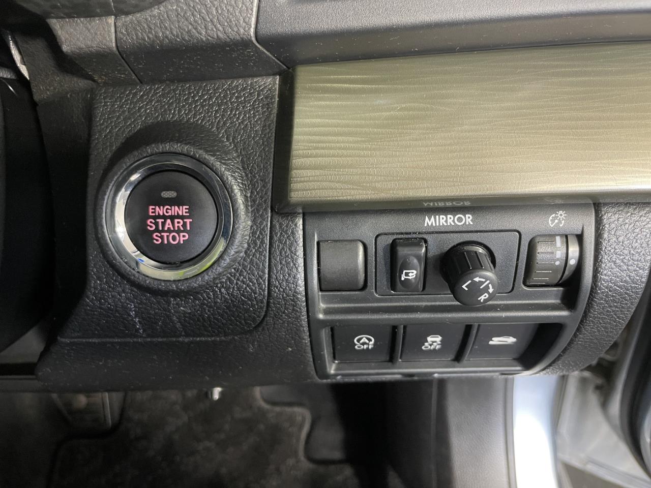 2013 Subaru Legacy Eyesight AWD Station Wagon AWD + PADDLE SHIFT + REVERSING CAMERA