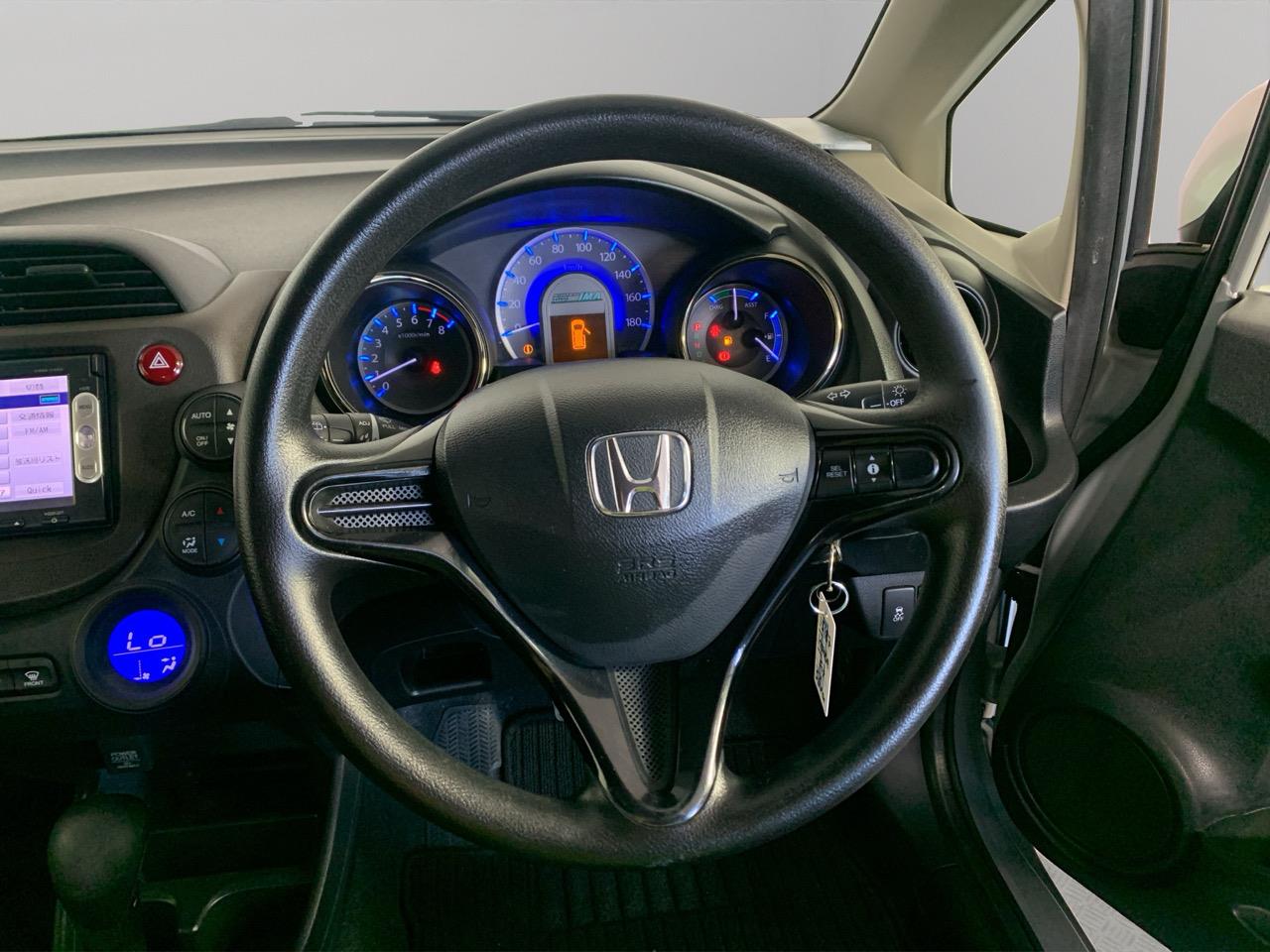 2014 Honda Shuttle HYBRID Station Wagon REVERSING CAMERA + HYBRID EFFICIENCY