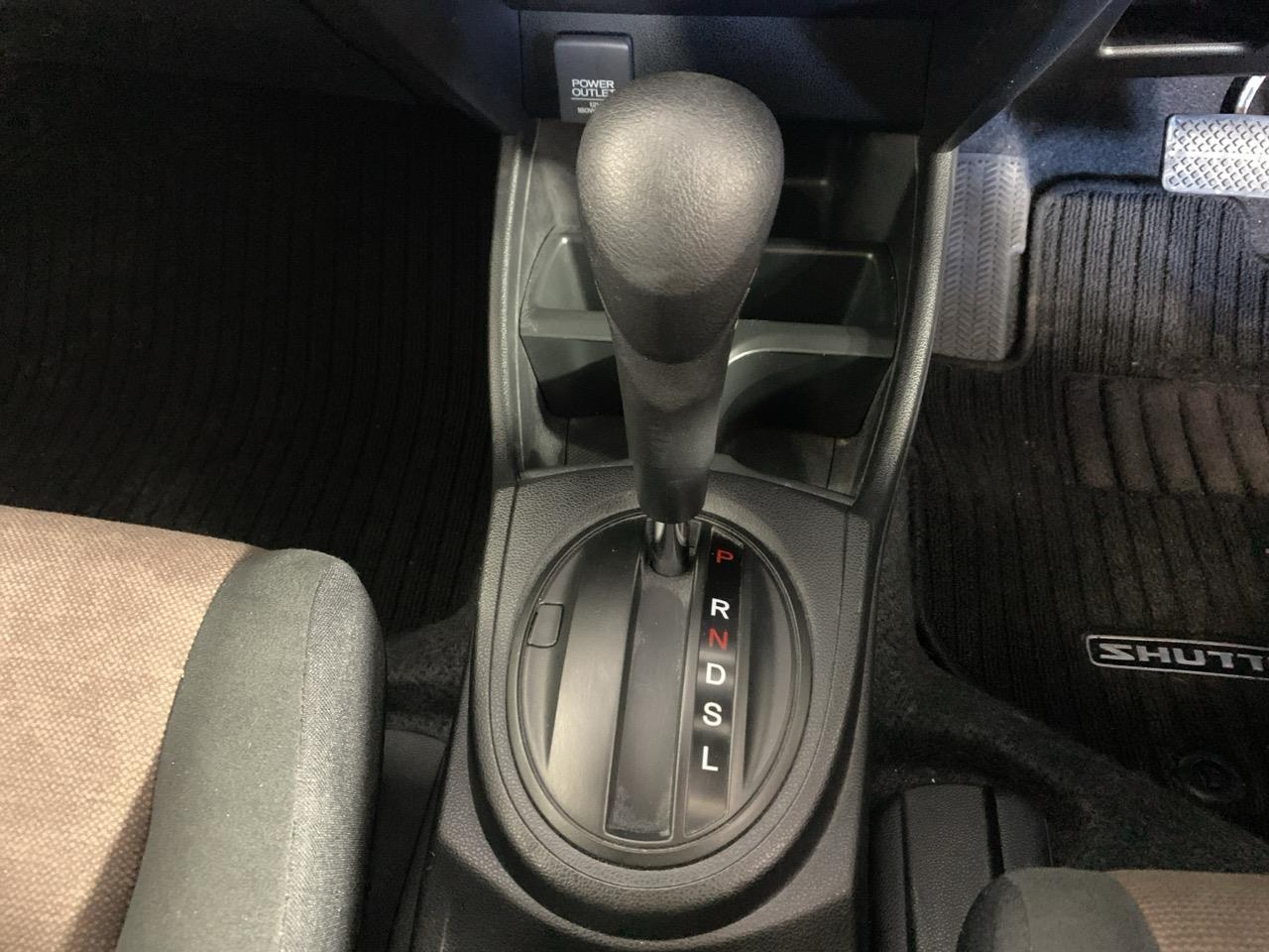 2014 Honda Shuttle HYBRID Station Wagon REVERSING CAMERA + HYBRID EFFICIENCY