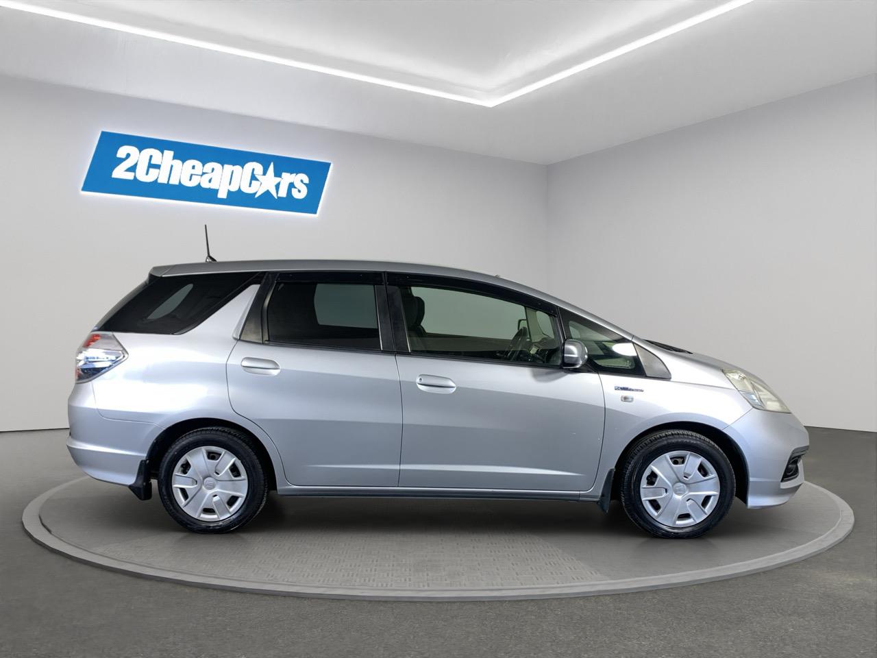 2014 Honda Shuttle HYBRID Station Wagon REVERSING CAMERA + HYBRID EFFICIENCY