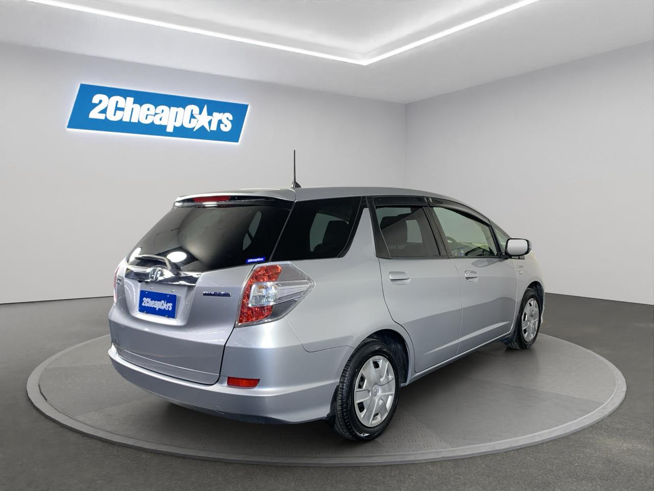 2014 Honda Shuttle HYBRID Station Wagon REVERSING CAMERA + HYBRID EFFICIENCY